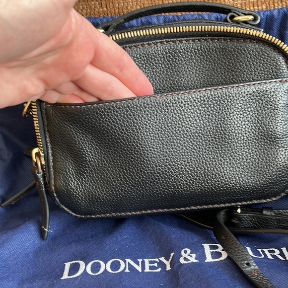 Dooney & Bourke Black Belvedere Ambler Pebbled Leather Crossbody Bag - Picture 7 of 9